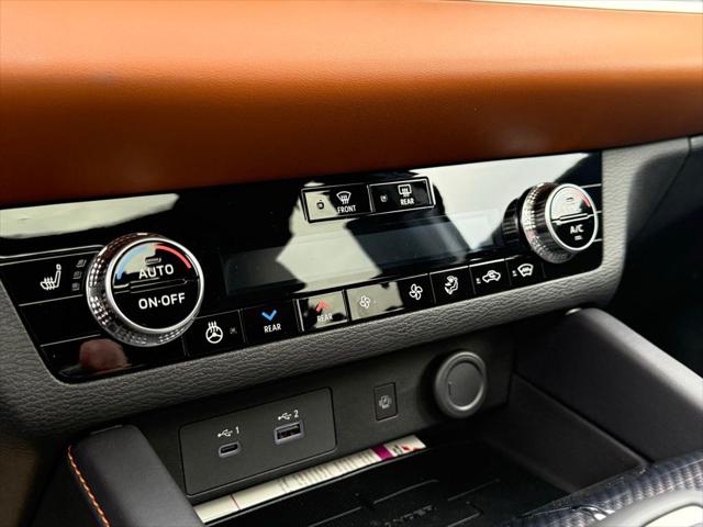 2025 Mitsubishi Outlander PHEV SEL S-AWC