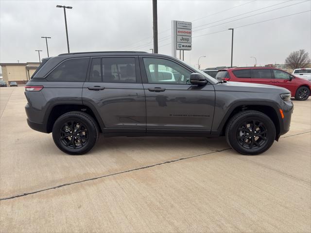 2026 Jeep Grand Cherokee Altitude 4x4