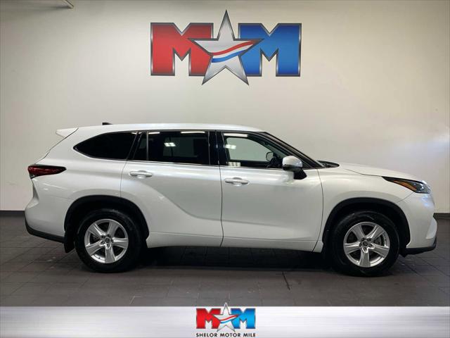 2022 Toyota Highlander LE 2022 Toyota Highlander LE