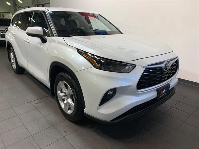 2022 Toyota Highlander LE 2022 Toyota Highlander LE