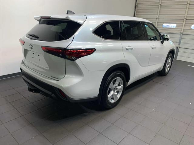 2022 Toyota Highlander LE 2022 Toyota Highlander LE