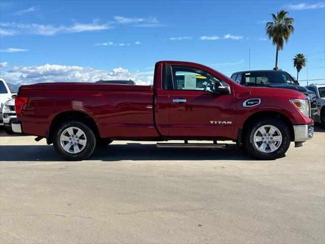 2017 Nissan TITAN SV