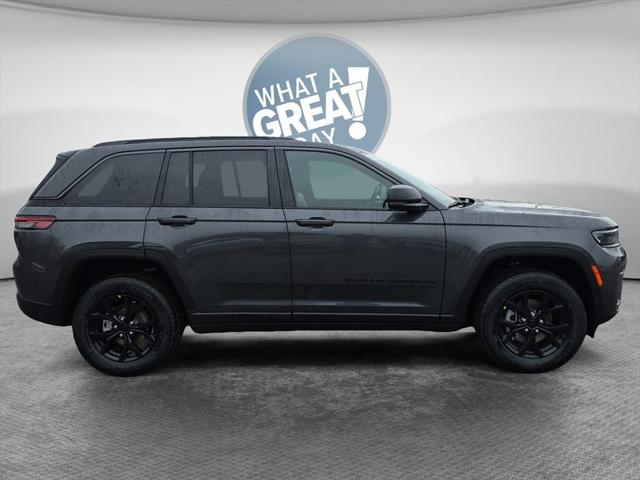 2026 Jeep Grand Cherokee GRAND CHEROKEE LAREDO ALTITUDE 4X4 2026 Jeep Grand Cherokee GRAND CHEROKEE LAREDO ALTITUDE 4X4