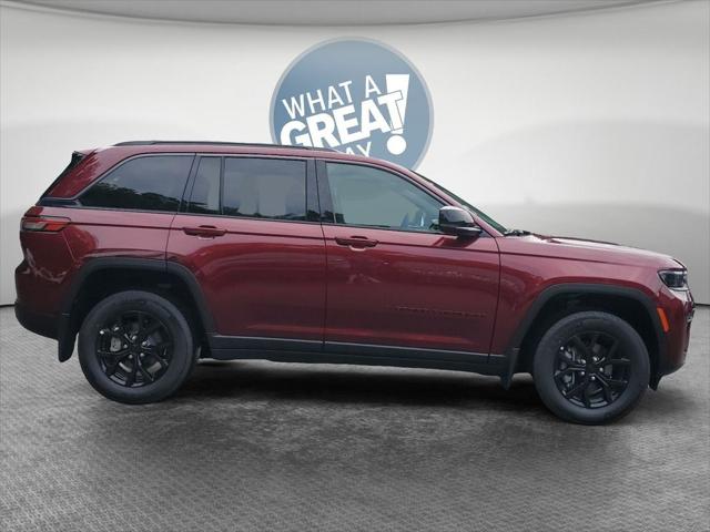 2026 Jeep Grand Cherokee GRAND CHEROKEE LAREDO ALTITUDE 4X4 2026 Jeep Grand Cherokee GRAND CHEROKEE LAREDO ALTITUDE 4X4