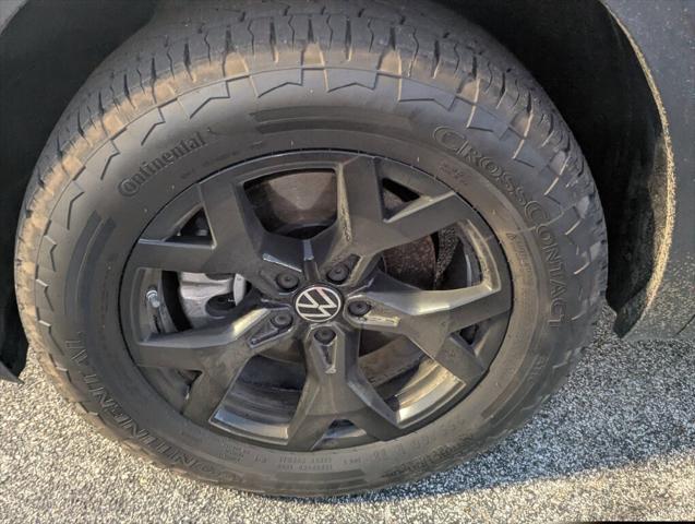 2025 Volkswagen Atlas 2.0T Peak Edition