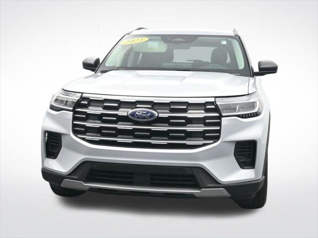 2025 Ford Explorer Active 2025 Ford Explorer Active