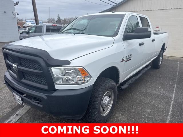 2017 RAM 2500 Tradesman Crew Cab 4x4 8 Box