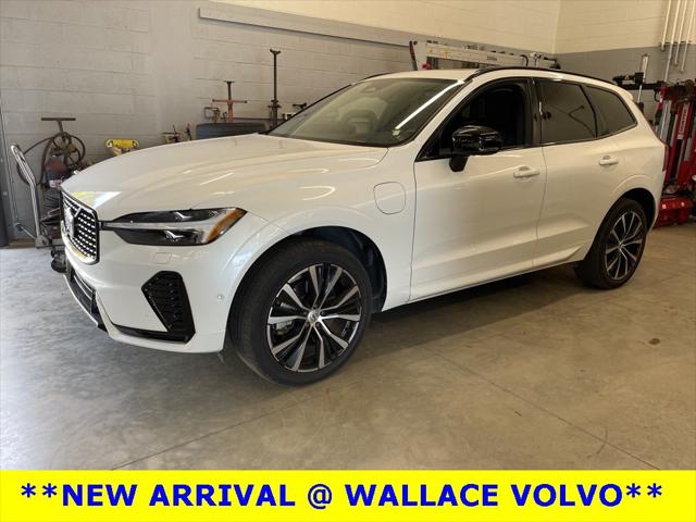 2023 Volvo XC60 Recharge Plug-In Hybrid T8 Plus Dark Theme