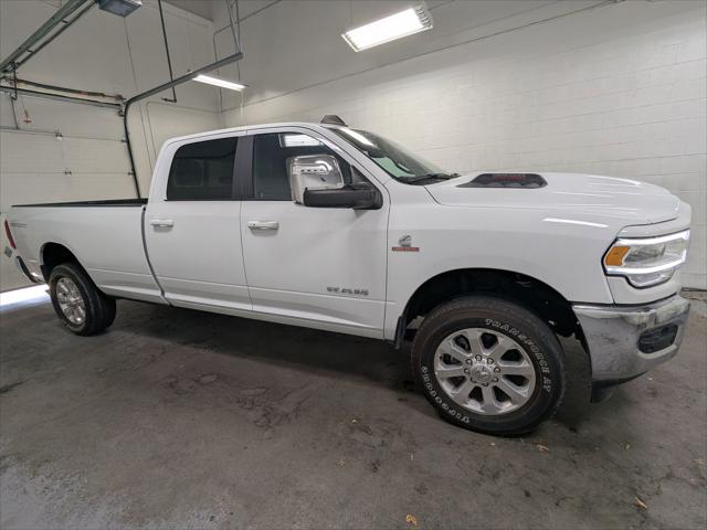2024 RAM Ram 3500 RAM 3500 LARAMIE CREW CAB 4X4 8 BOX