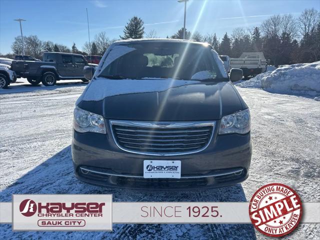 2016 Chrysler Town and Country Touring 2016 Chrysler Town and Country Touring