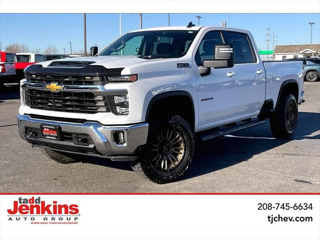 2024 Chevrolet Silverado 2500HD 4WD Crew Cab Standard Bed LT