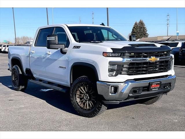 2024 Chevrolet Silverado 2500HD 4WD Crew Cab Standard Bed LT