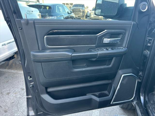 2022 RAM 2500 Laramie Crew Cab 4x4 64 Box