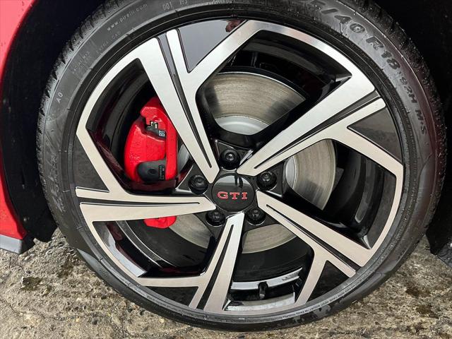 2026 Volkswagen Golf GTI SE