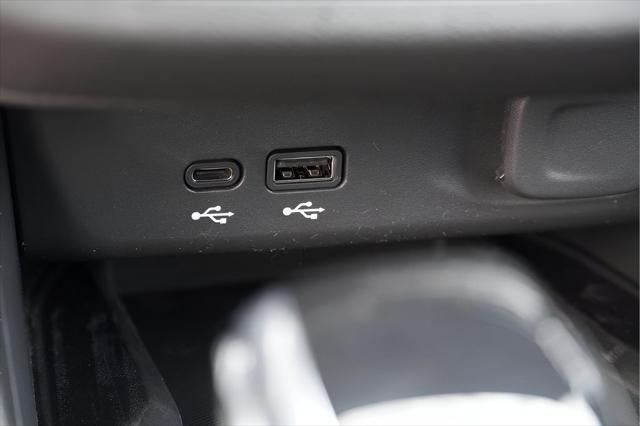 2026 Buick NV Sport Touring FWD