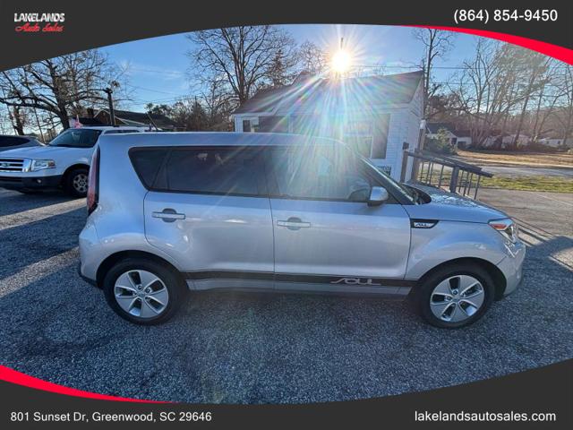 2016 Kia Soul Base
