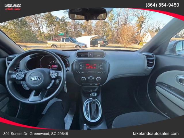 2016 Kia Soul Base