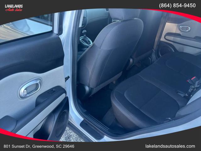 2016 Kia Soul Base