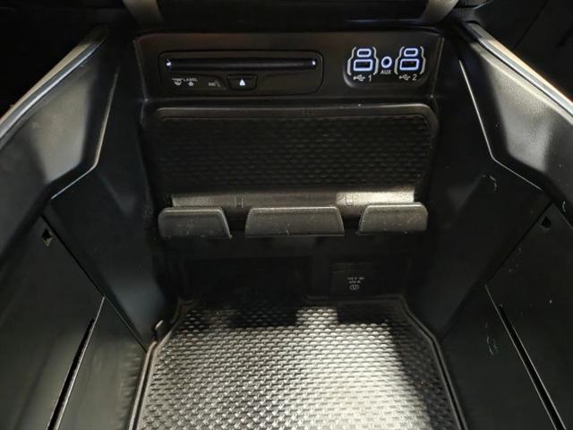 2019 Ram 3500 Laramie Crew Cab 4x4 8' Box
