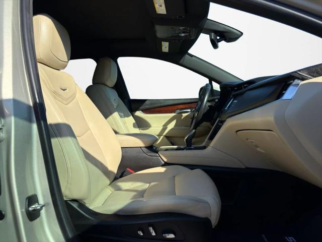 2017 Cadillac XT5 Premium Luxury