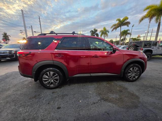 2023 Nissan Pathfinder SV FWD