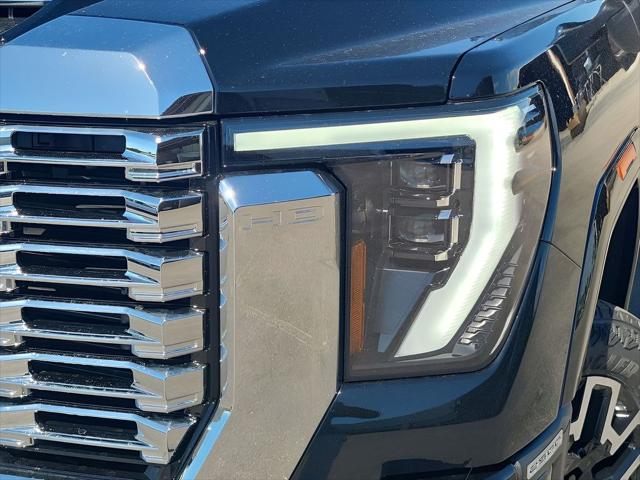 2026 GMC Sierra 2500HD Crew Cab, Standard Bed, Denali, 4WD