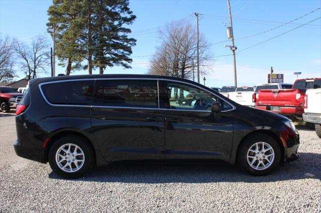 2017 Chrysler Pacifica LX