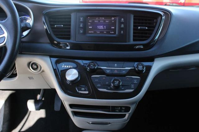 2017 Chrysler Pacifica LX