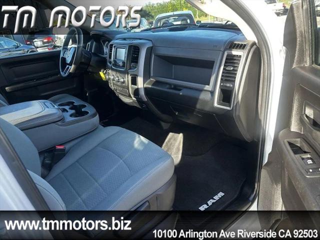 2017 Ram 1500 Express Crew Cab 4x4 57 Box