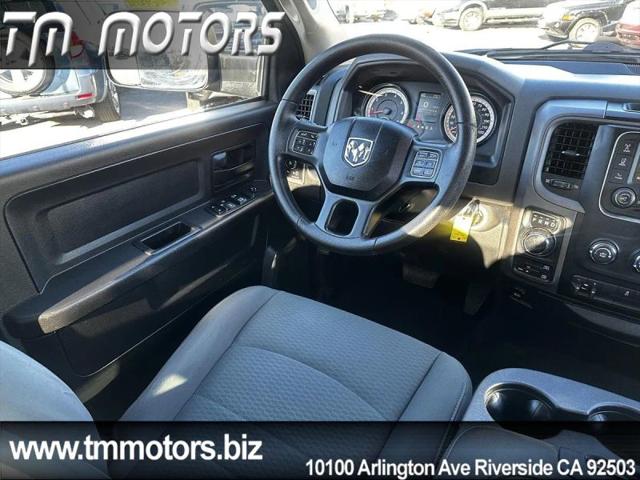 2017 Ram 1500 Express Crew Cab 4x4 57 Box