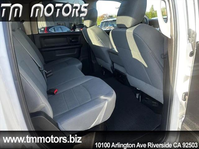 2017 Ram 1500 Express Crew Cab 4x4 57 Box