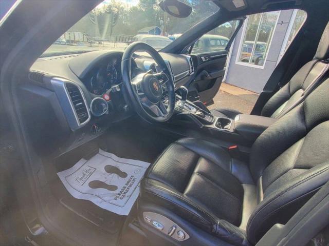 2017 Porsche Cayenne Platinum Edition