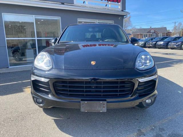 2017 Porsche Cayenne Platinum Edition