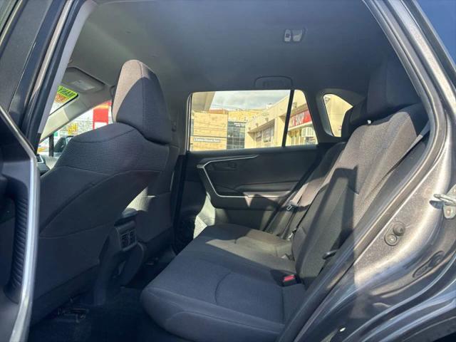 2020 Toyota RAV4 Hybrid LE