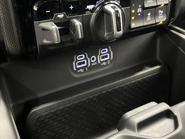 2023 Ram 1500 Limited Crew Cab 4x4 57 Box