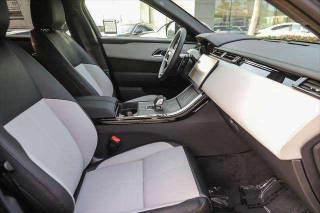2026 Land Rover Range Rover Velar P250 Dynamic SE