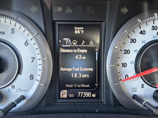 2015 Toyota Sienna SE 8 Passenger