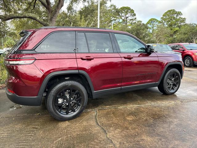 2025 Jeep Grand Cherokee Altitude 4x4