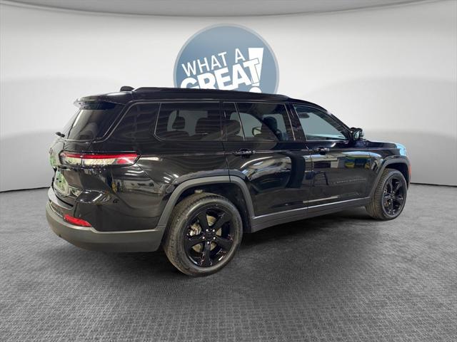 2023 Jeep Grand Cherokee L Altitude 4x4 2023 Jeep Grand Cherokee L Altitude 4x4