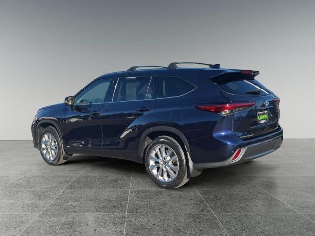 2022 Toyota Highlander Hybrid Limited