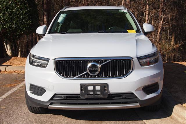 2020 Volvo XC40 T4 Momentum