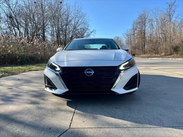 2025 Nissan Altima SL FWD