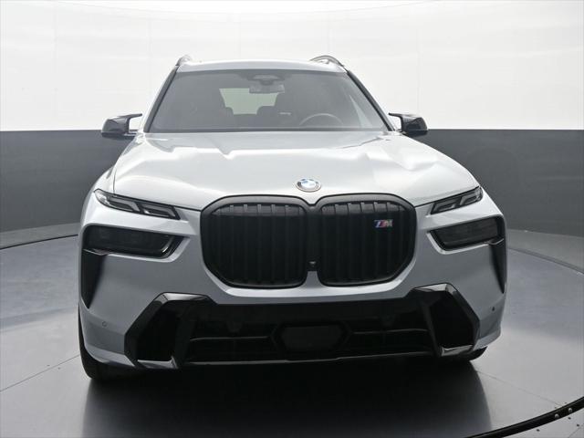 2023 BMW X7 M60i