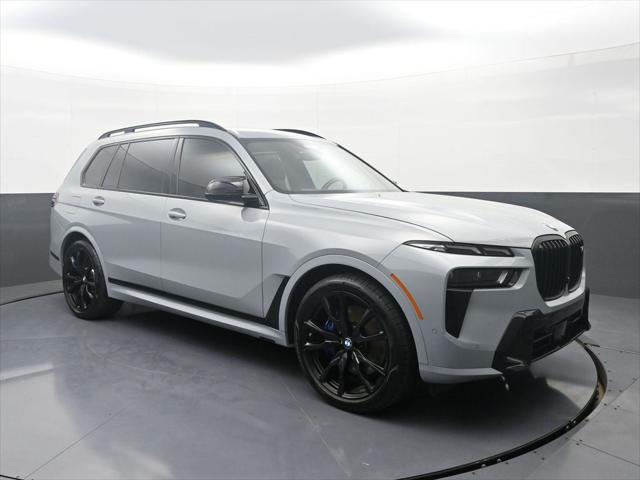 2023 BMW X7 M60i