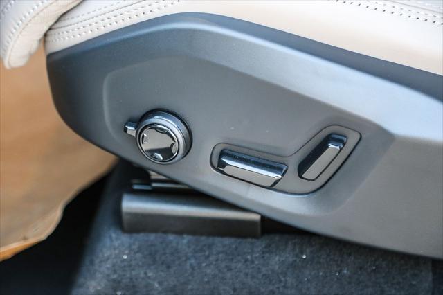 2026 Volvo XC90 Plug-In Hybrid Ultra, T8 AWD, Electric/Gasoline, Bright, 7 Seats
