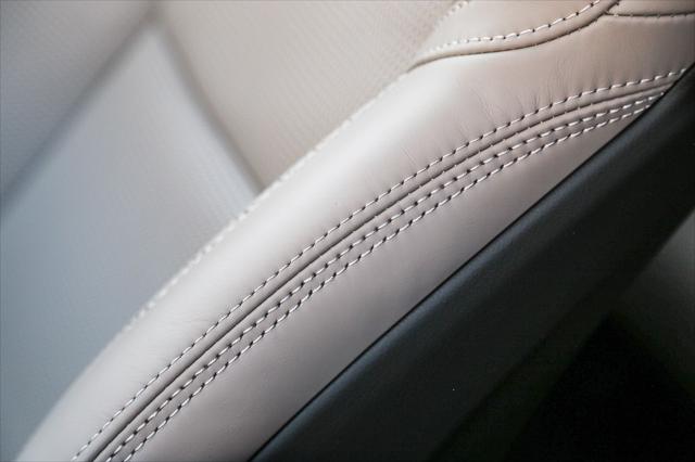 2026 Volvo XC90 Plug-In Hybrid Ultra, T8 AWD, Electric/Gasoline, Bright, 7 Seats