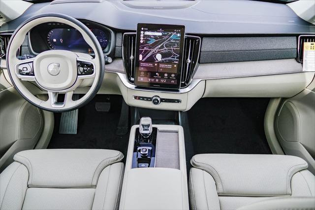 2026 Volvo XC90 Plug-In Hybrid Ultra, T8 AWD, Electric/Gasoline, Bright, 7 Seats