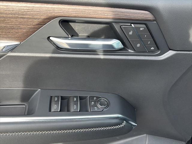 2026 GMC Acadia Denali AWD
