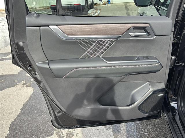 2026 GMC Acadia Denali AWD