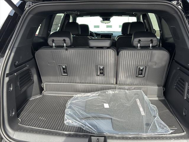 2026 GMC Acadia Denali AWD